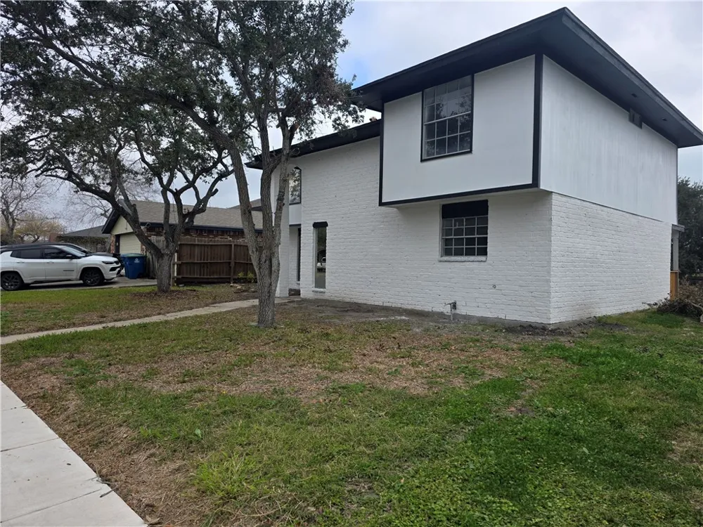 932 Waterview Street Portland, TX 78374