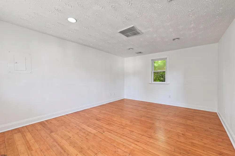 397 Pitney Road Absecon, NJ 08201