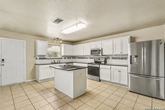 2251 COLORADO BND San Antonio, TX 78245