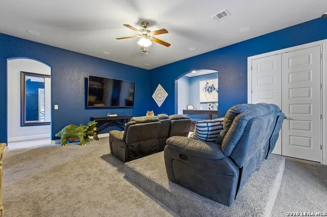 2550 BLACK BEAR DR New Braunfels, TX 78132