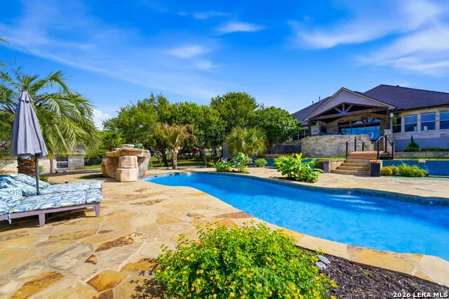 2550 BLACK BEAR DR New Braunfels, TX 78132