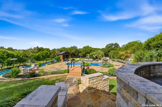2550 BLACK BEAR DR New Braunfels, TX 78132