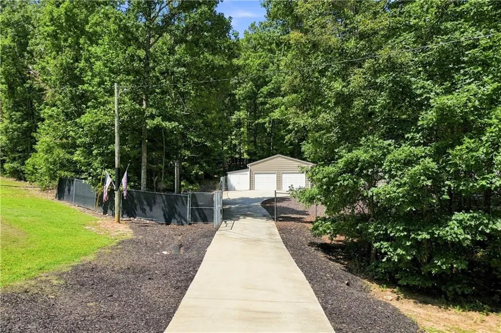 657 Barnes Mountain Road Ellijay, GA 30540