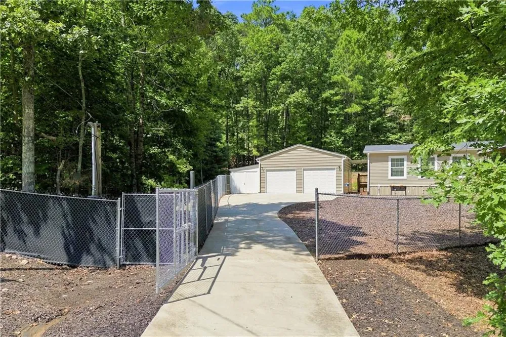 657 Barnes Mountain Road Ellijay, GA 30540