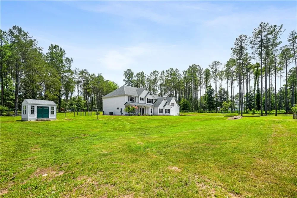695 Dead Oak Road Senoia, GA 30276