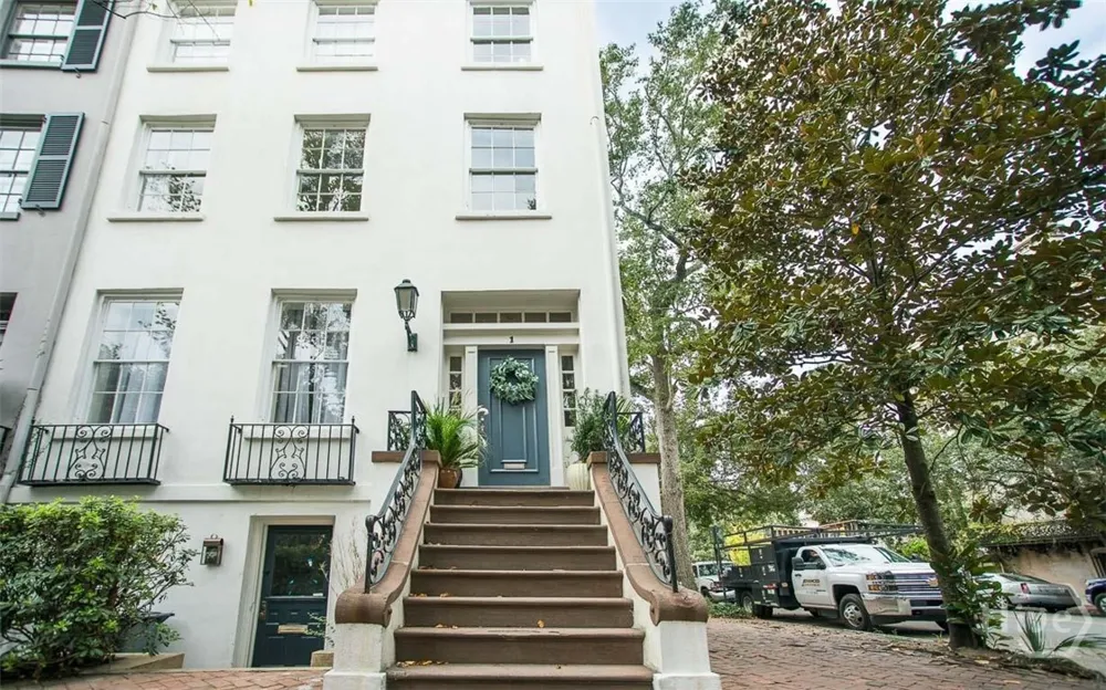 1 E Gordon Street #Studio Savannah, GA 31401
