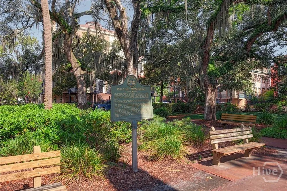 1 E Gordon Street #Garden Savannah, GA 31401