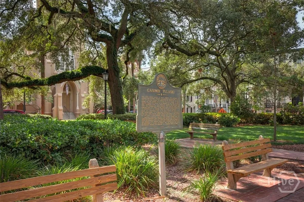 1 E Gordon Street #Garden Savannah, GA 31401
