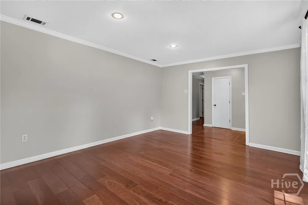 304 Wellington Road Savannah, GA 31410