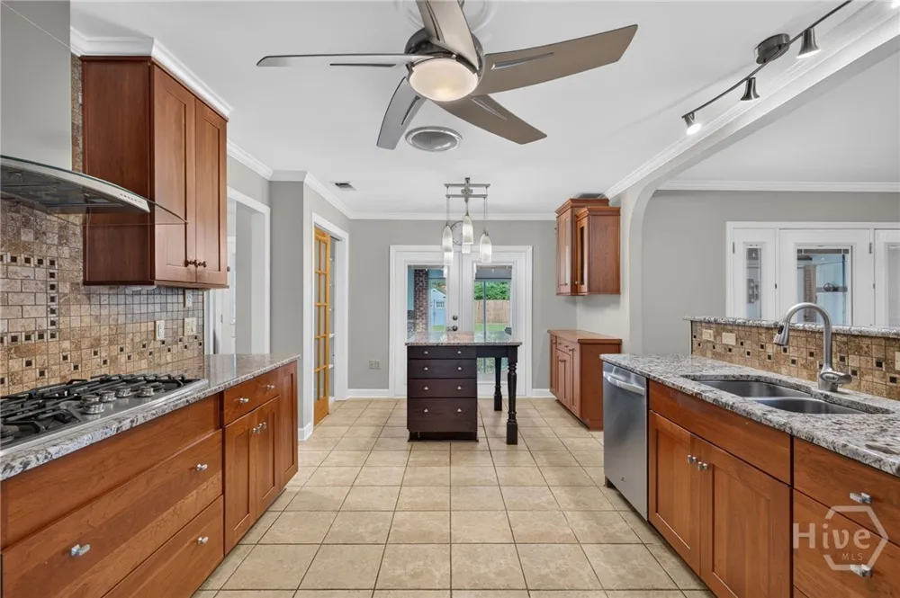 304 Wellington Road Savannah, GA 31410