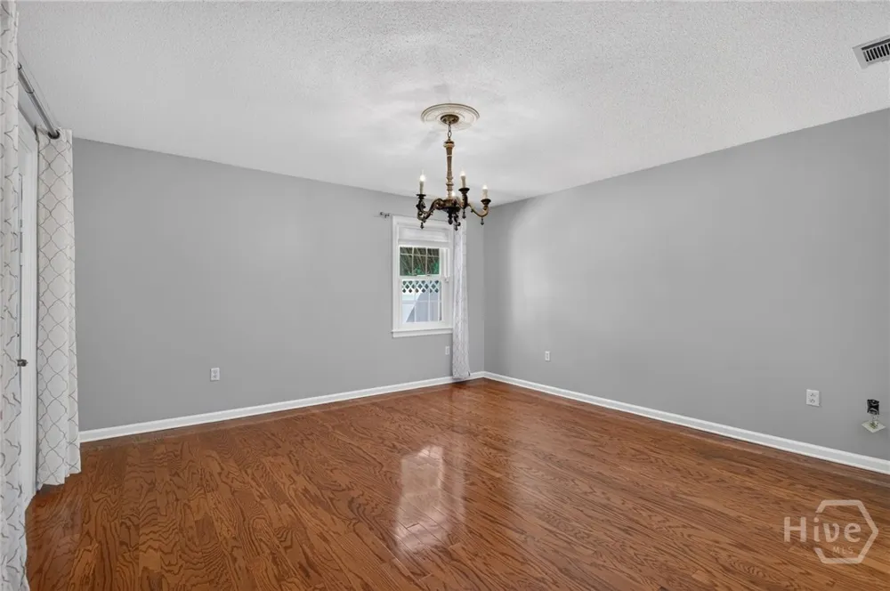 304 Wellington Road Savannah, GA 31410
