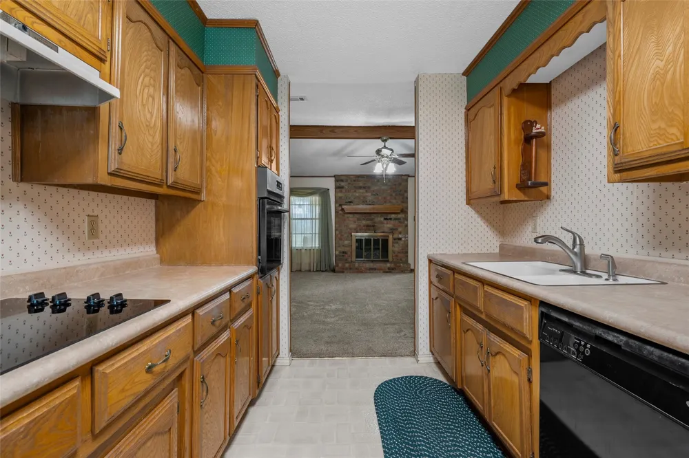 721 Pawnee Trail Hewitt, TX 76643