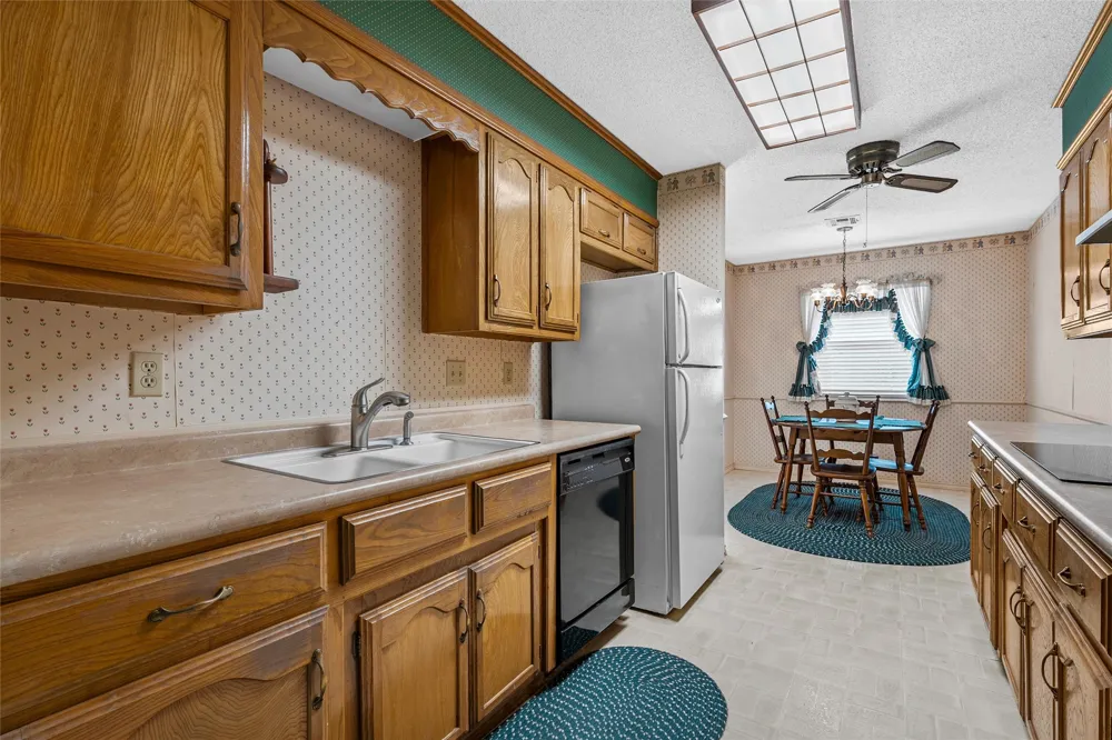 721 Pawnee Trail Hewitt, TX 76643