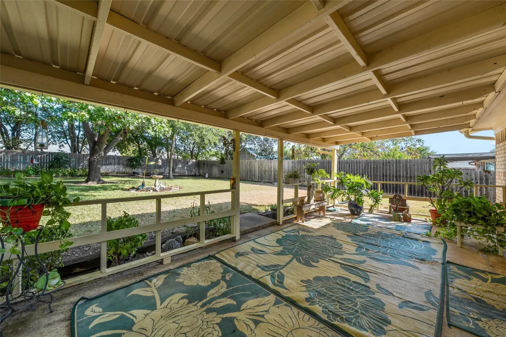 721 Pawnee Trail Hewitt, TX 76643