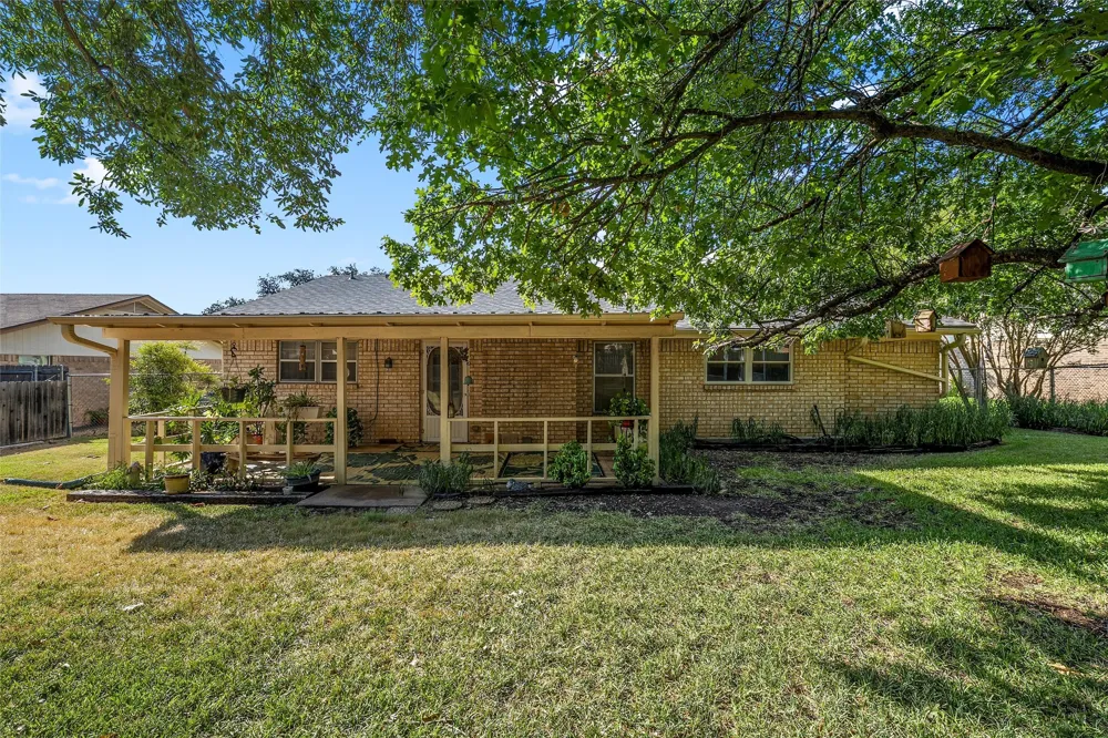 721 Pawnee Trail Hewitt, TX 76643