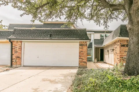 2807 Summit View Drive