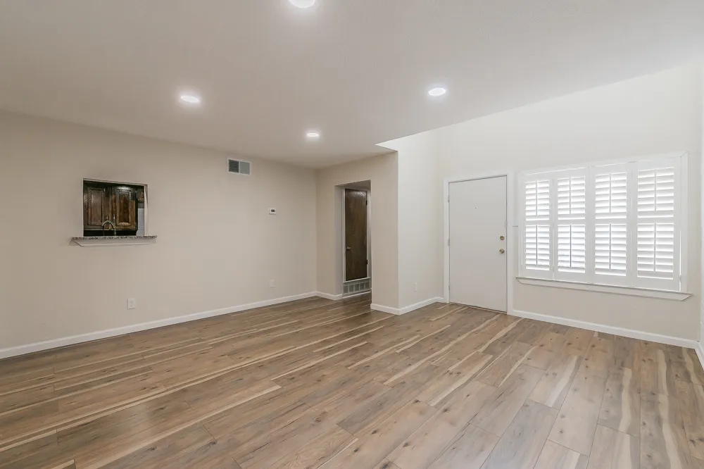 2807 Summit View Drive Bedford, TX 76021