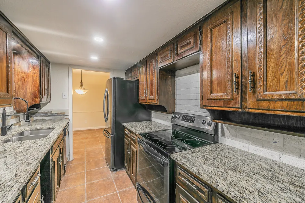 2807 Summit View Drive Bedford, TX 76021