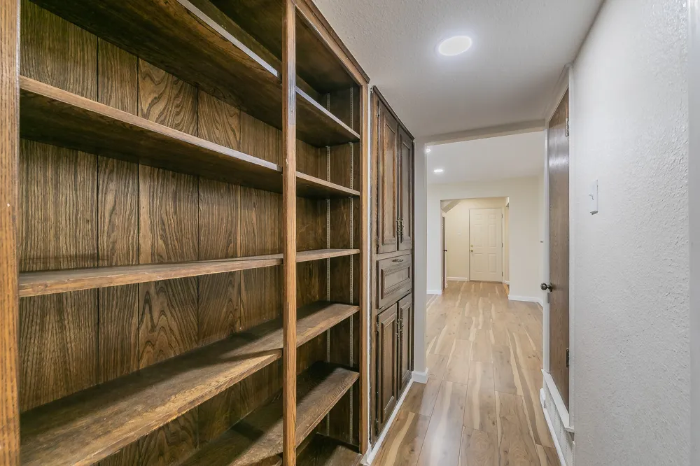 2807 Summit View Drive Bedford, TX 76021