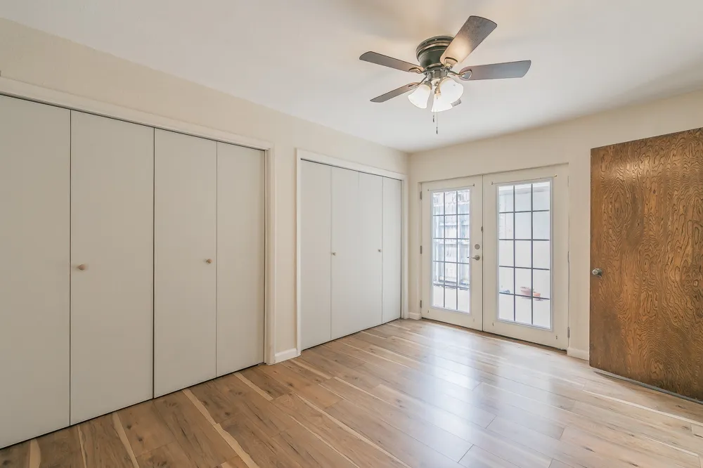 2807 Summit View Drive Bedford, TX 76021