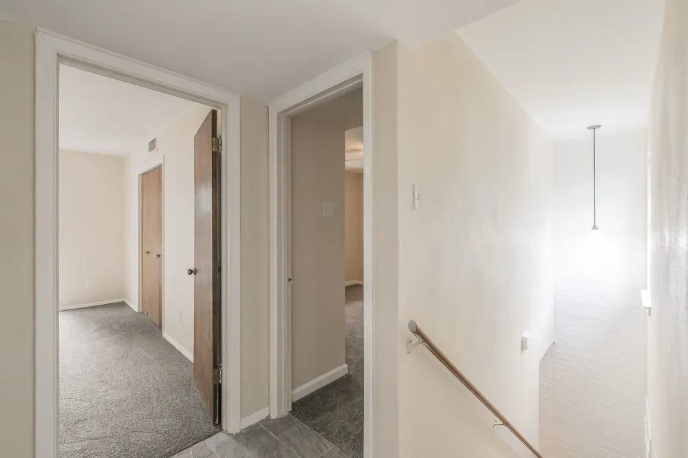 2807 Summit View Drive Bedford, TX 76021