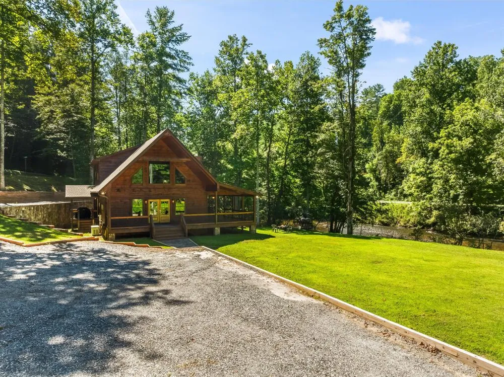 Riverview Drive Robbinsville, NC 28771