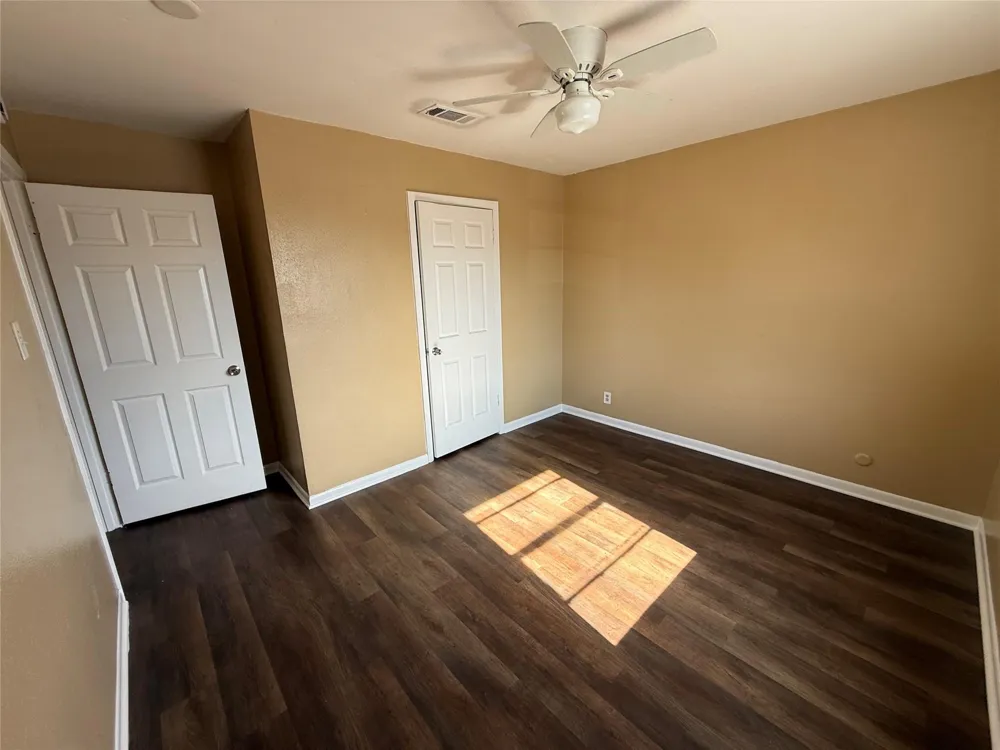 5225 Avenue R 1/2 #5 Galveston, TX 77550