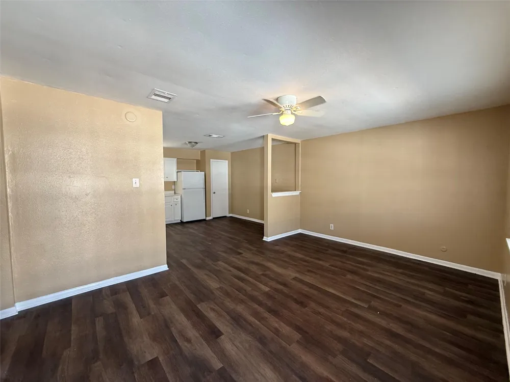 5225 Avenue R 1/2 #5 Galveston, TX 77550