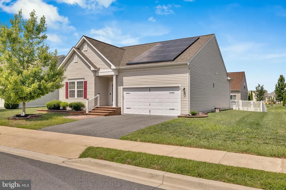 30 CLIMBING VINE AVENUE Smyrna, DE 19977