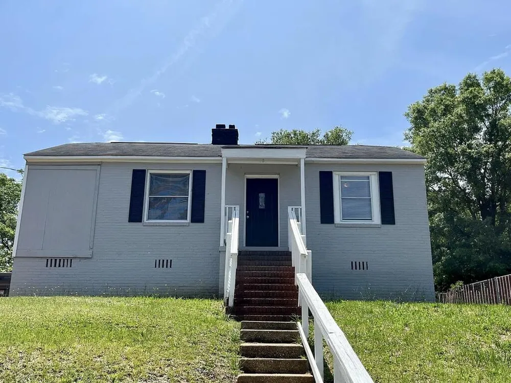 2605 Jones Avenue Columbus, GA 31904