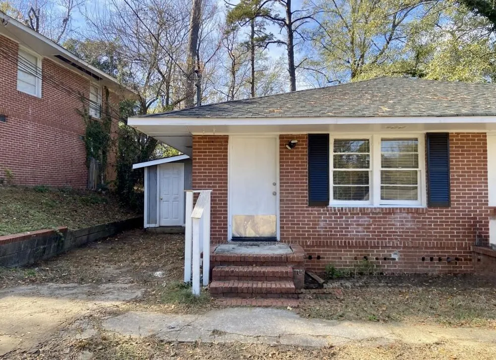 2605 Jones Avenue Columbus, GA 31904