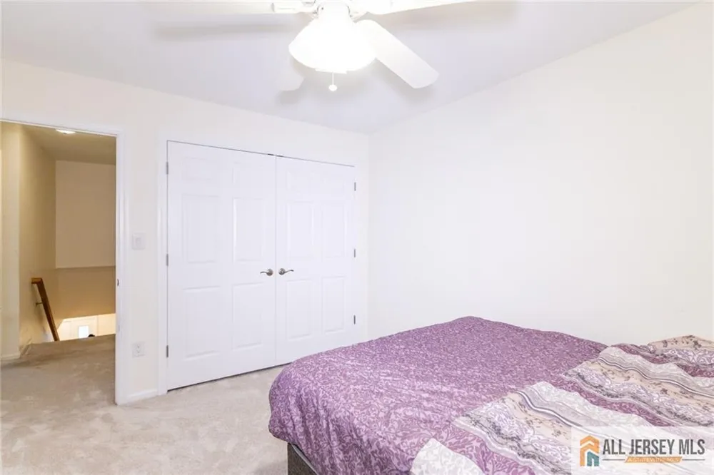 17 Heritage Court Ewing, NJ 08628