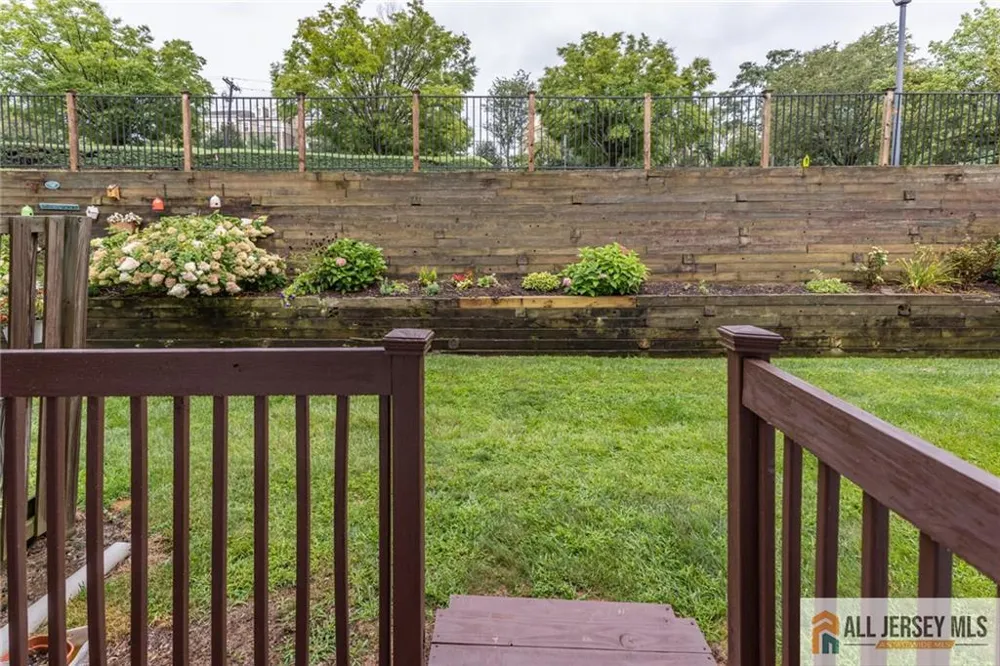 17 Heritage Court Ewing, NJ 08628