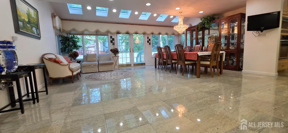 6 Sandra Drive Edison, NJ 08820