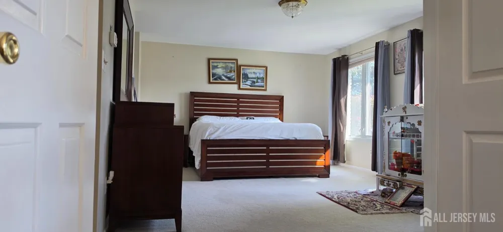 6 Sandra Drive Edison, NJ 08820