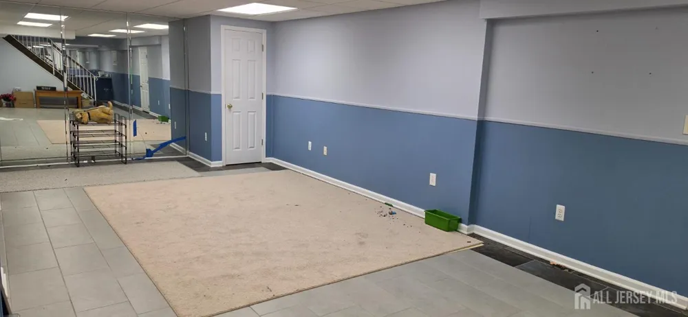 6 Sandra Drive Edison, NJ 08820
