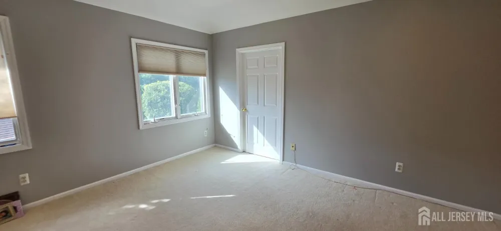 6 Sandra Drive Edison, NJ 08820