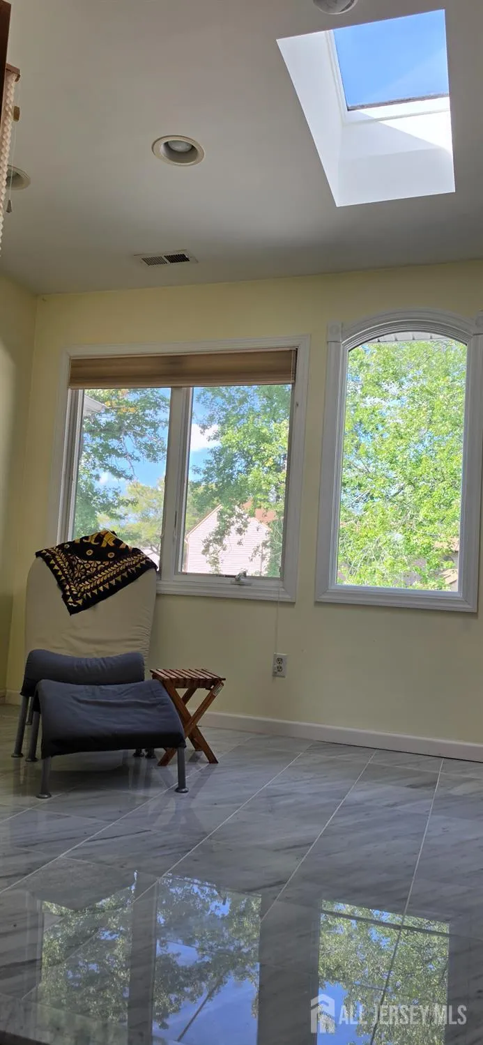 6 Sandra Drive Edison, NJ 08820