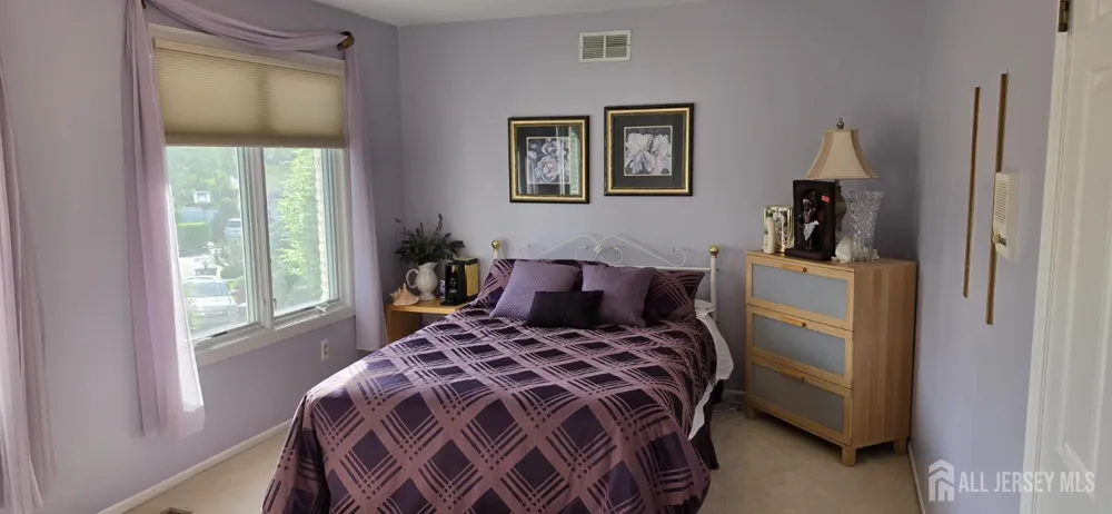 6 Sandra Drive Edison, NJ 08820
