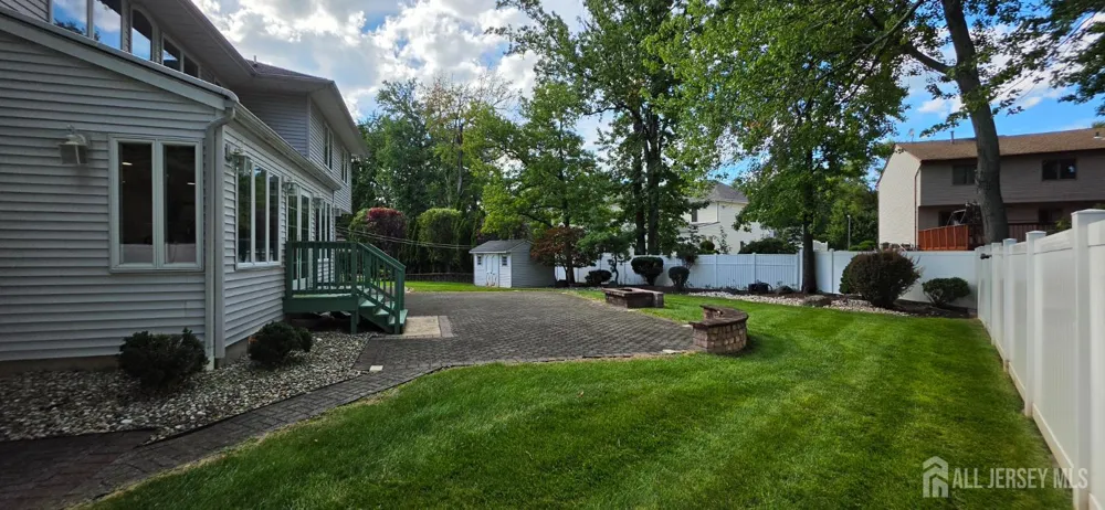 6 Sandra Drive Edison, NJ 08820