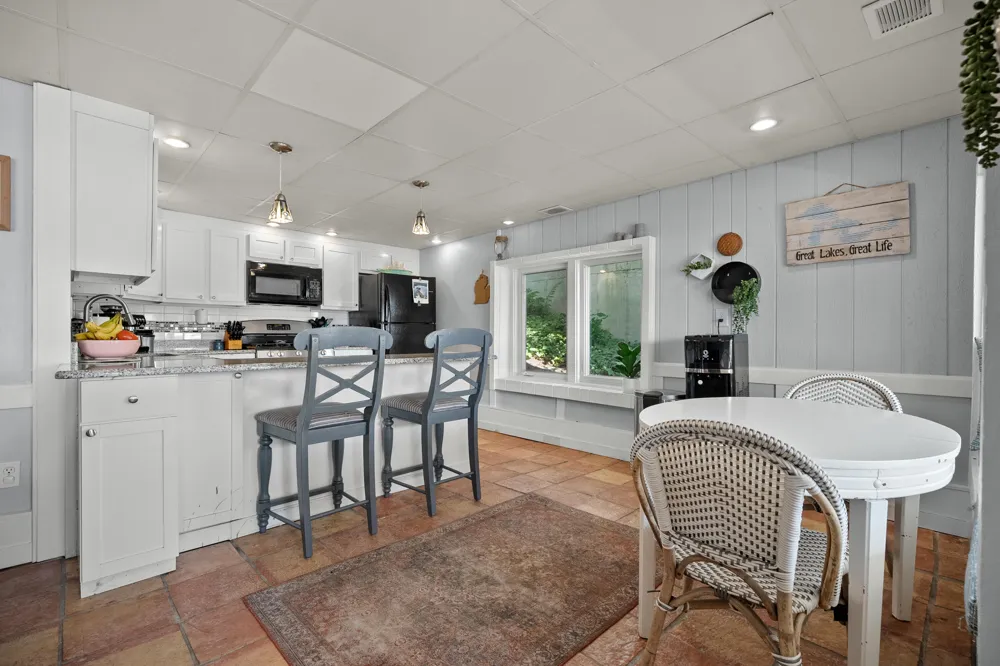 10861 Long Point Drive Plainwell, MI 49080