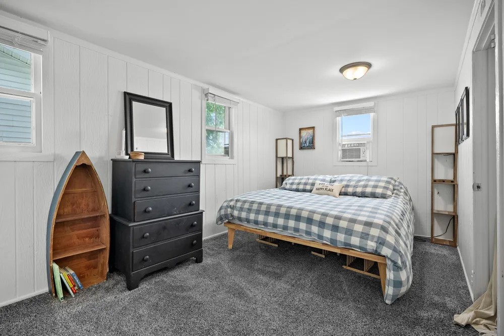 10861 Long Point Drive Plainwell, MI 49080