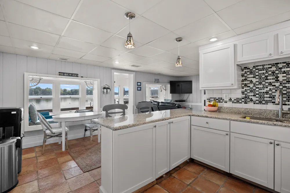10861 Long Point Drive Plainwell, MI 49080