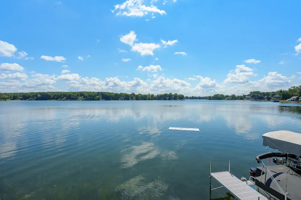 10861 Long Point Drive Plainwell, MI 49080