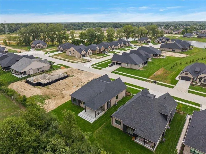 57363 Meadowridge Drive Washington, MI 48094