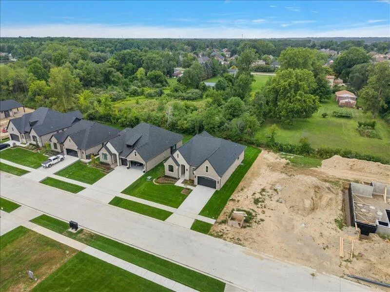 57363 Meadowridge Drive Washington, MI 48094