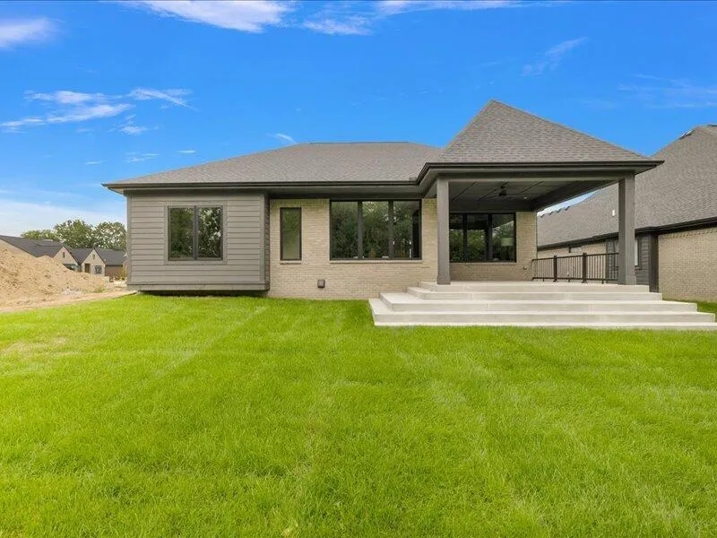 57363 Meadowridge Drive Washington, MI 48094