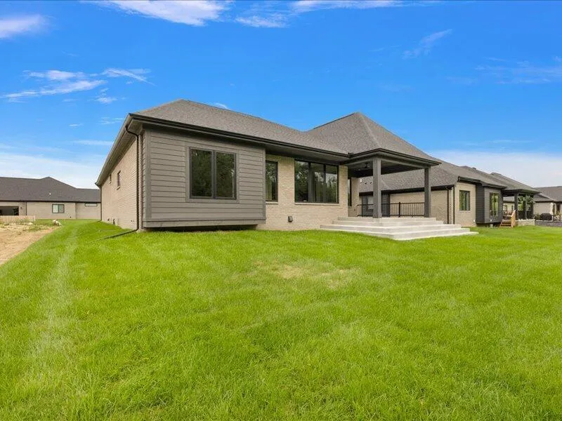 57363 Meadowridge Drive Washington, MI 48094