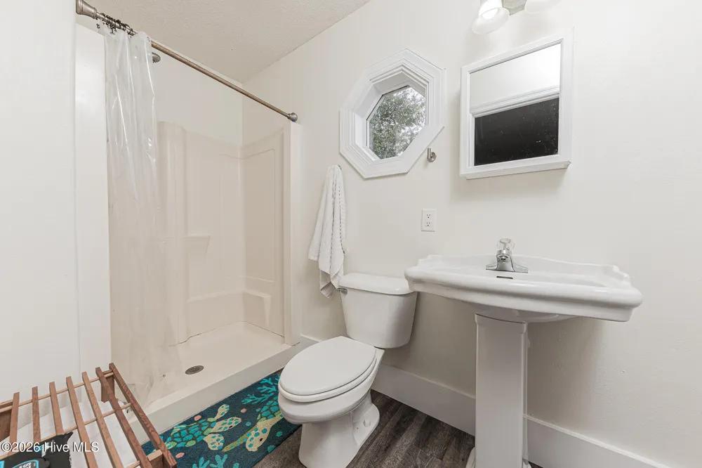 123 Buds Lane Cedar Point, NC 28584