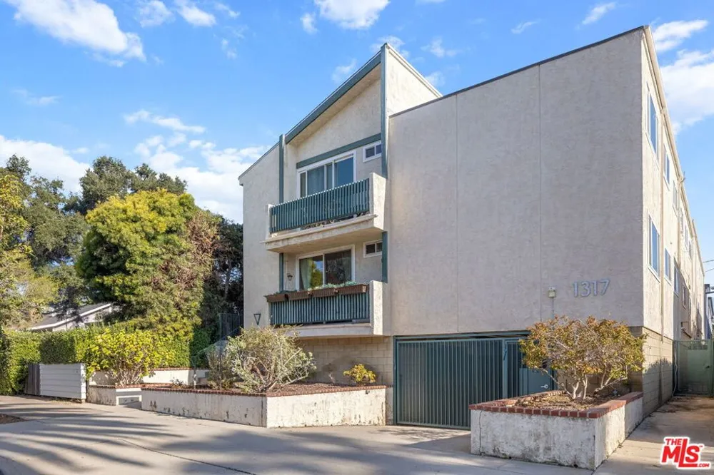 1317 12th Street #1 Santa Monica, CA 90401